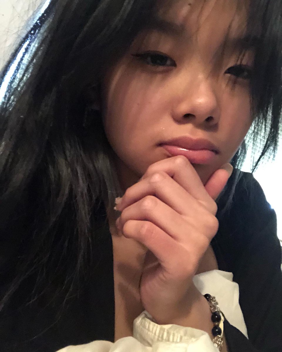 Yuri - LF Mutuals! tweet media