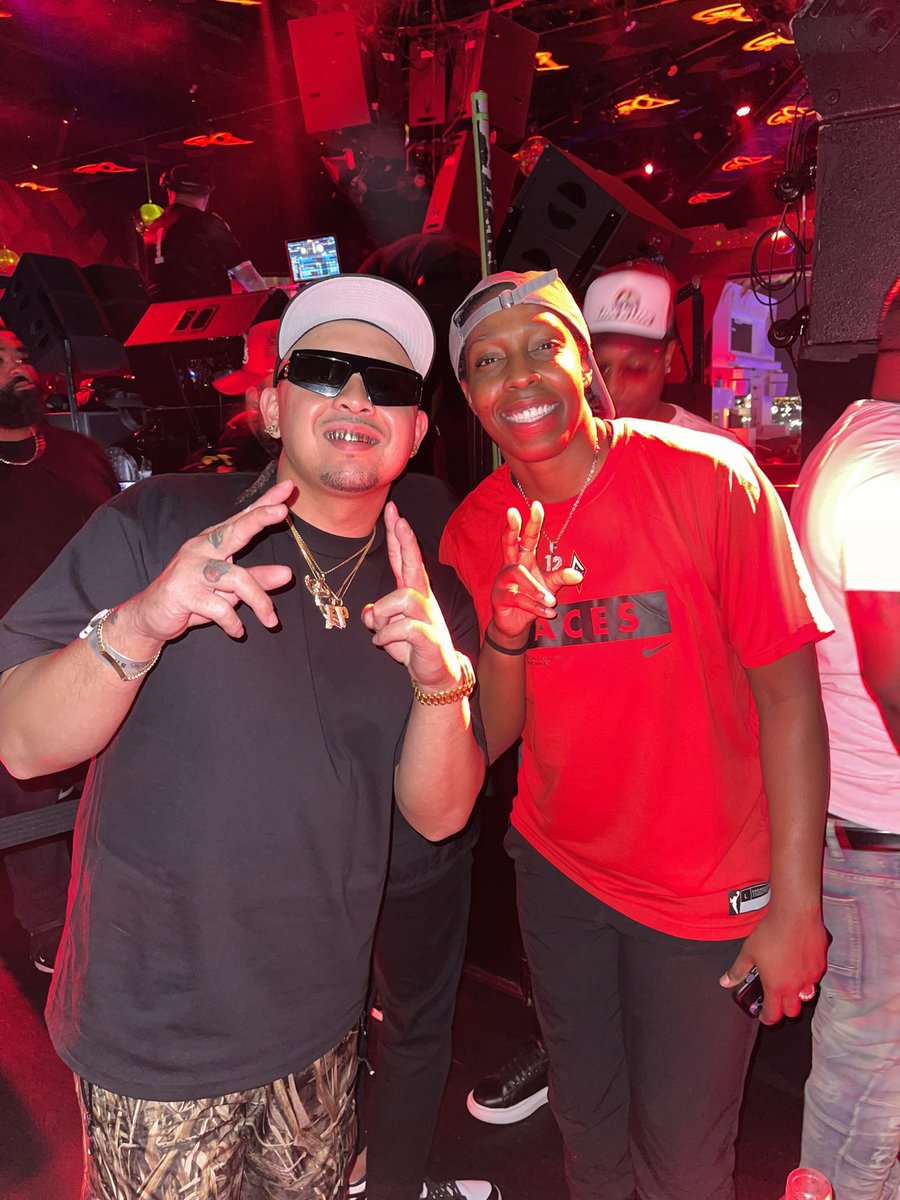 Champ Talk <a href="/cgray209/">Chelsea Gray</a> 🤞🏼