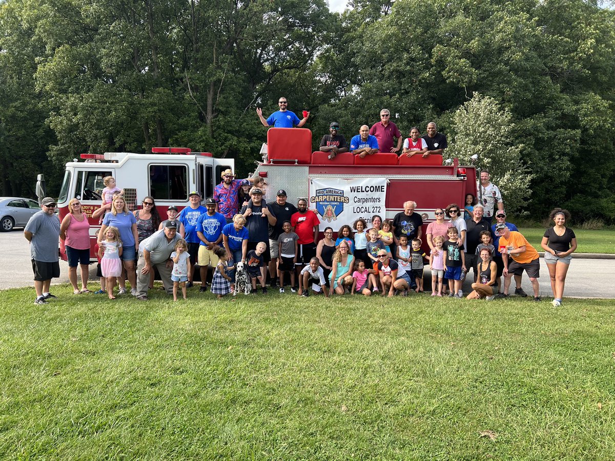 MidAmCarpenters's tweet image. Great Day for a picnic! Thanks to everyone who came out for the #Local272 picnic at Burr Oak Woods in Orland Park. #UnionFamily