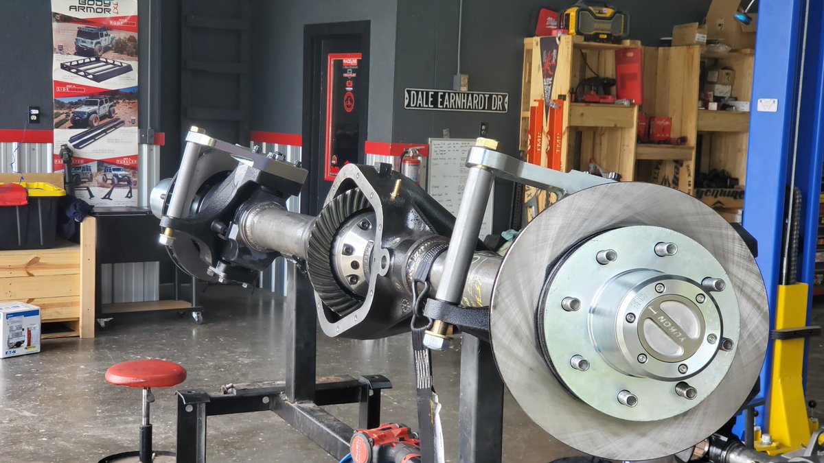 YukonGearAxle's tweet photo. Beef for lunch πͺπ» β¨β¨Still hungry? Weβre serving 20% off Yukon Performance products on https://t.co/mEHn6KgT1K. β¨#yukongearandaxle #lockinghubs #superjoints #axles #grizzlylocker #duragrip #ziplocker #ringandpinion #diffcover https://t.co/mO6loiDRL7