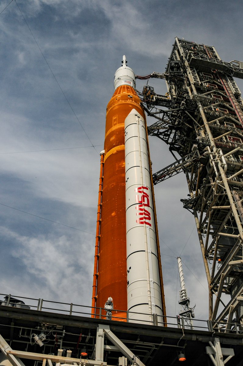 ARTEMIS I UPDATE: <a href="/NASA/">NASA</a> remains on track for an Artemis I cryogenic demonstration test on Wednesday, Sept. 21. Call to stations for the demonstration occurred at approx. 5 p.m. EDT today, Monday, Sept. 19. #Artemis