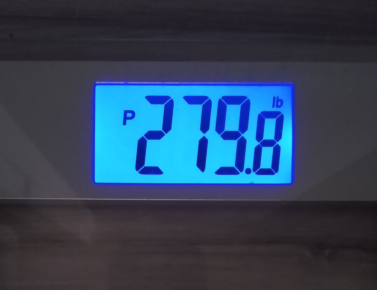 Its_Extralex's tweet photo. 50 lbs down. 80 to go https://t.co/Gen6lM5qJV