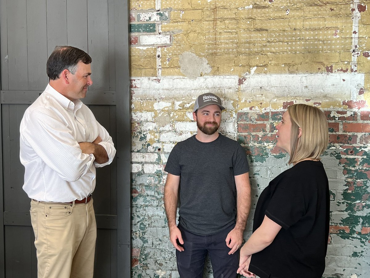 MichaelWatsonMS's tweet photo. #HappeningNow Afternoon pick up at Native Coffee! ☕️ Matt and Anna Flinn have done a great job with the atmosphere, all while raising their 3 young kids! This is what small business is all about! Go check them out!
#CityWithSoulOpen https://t.co/OIzmbenHOr