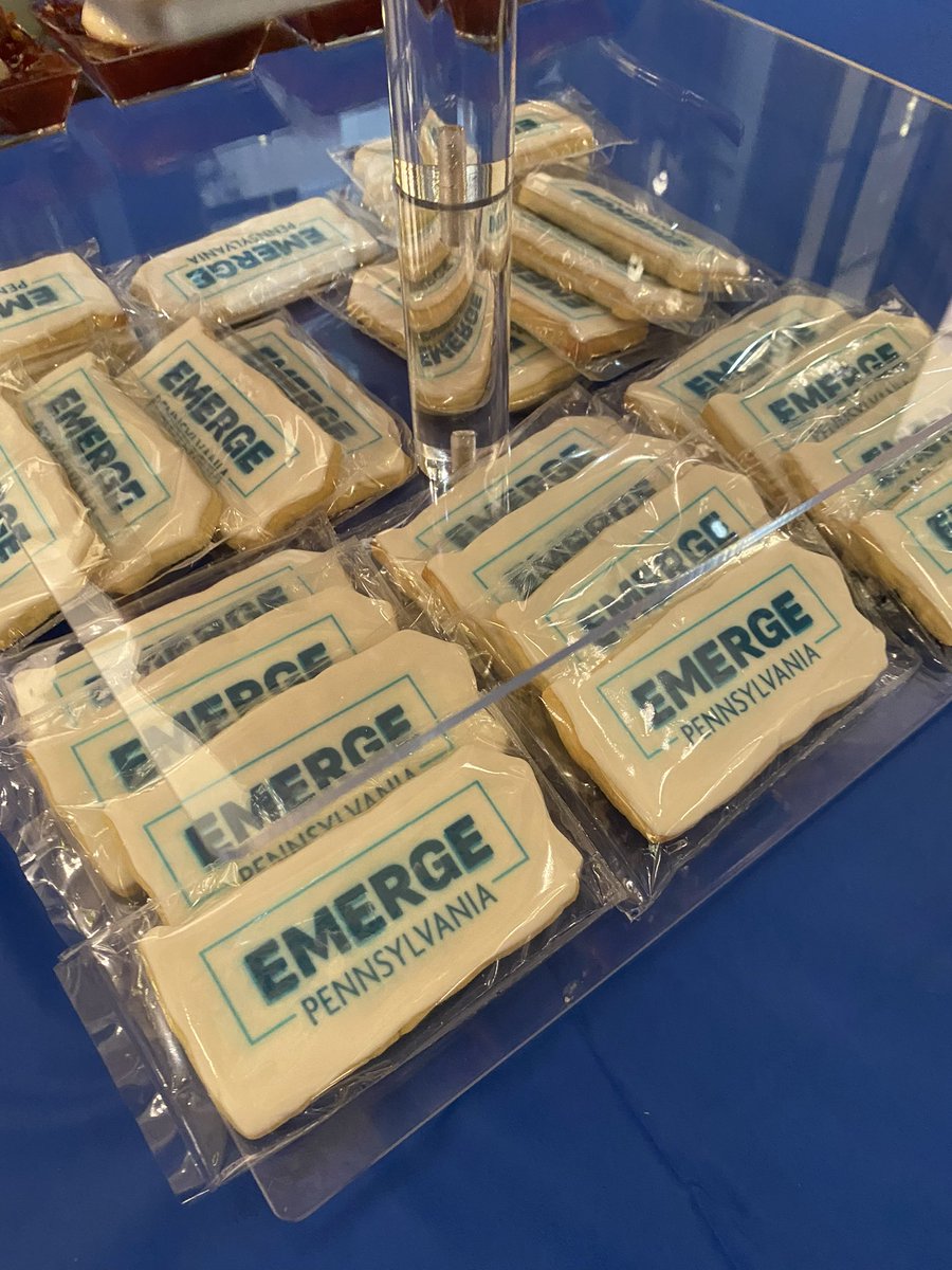 Emerge_PA's tweet image. Graduation for the class of 2022 is underway with a message from the women who helped kickstart our program and continue to be incredible leaders, @RepTinaDavis &amp;amp; @RepMJDaley!