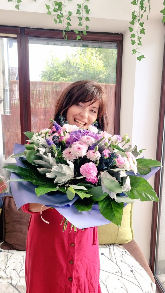 AshaHeart On Twitter I Got This Amazing Bunch Of Flowers So Nice To ashaheart-on-twitter-i-got-this-amazing-bunch-of-flowers-so-nice-to
