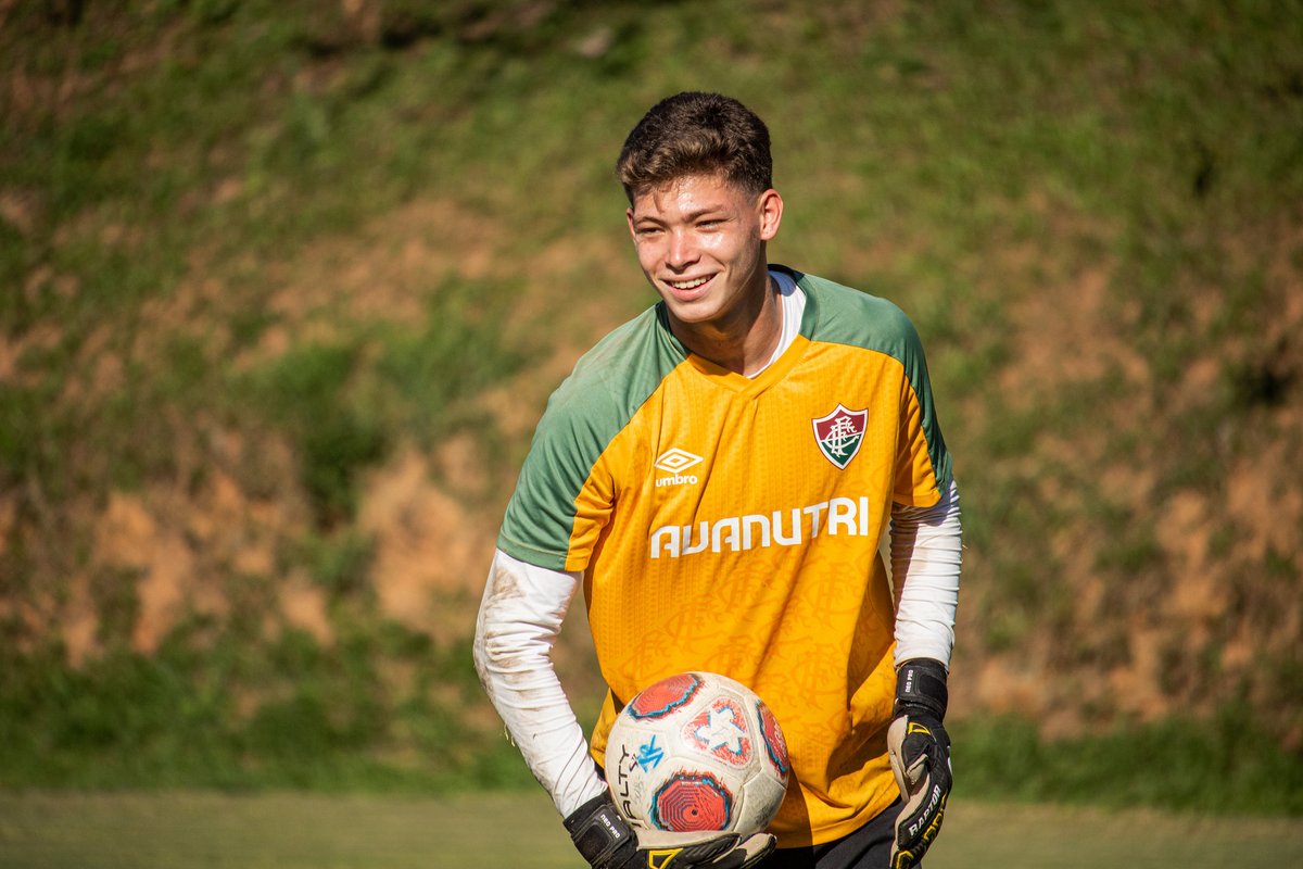 XeremStuff's tweet photo. Goleiros do Sub-20 no treino de hoje (19/09).

📸: Leonardo Brasil/Fluminense F.C https://t.co/hvK1zy95sB