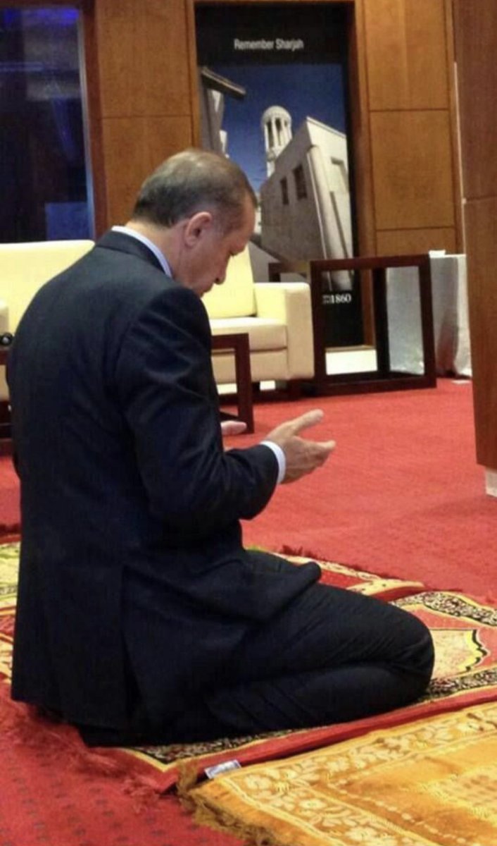 Göğsünde İman Dilinde Kelâmutillah Alnı seçde’de Liderimiz.😎🇹🇷Recep Tayyip Erdoğan.!!

GÜÇLÜ LİDER ERDOĞAN
#GüçlüCumhur🇹🇷