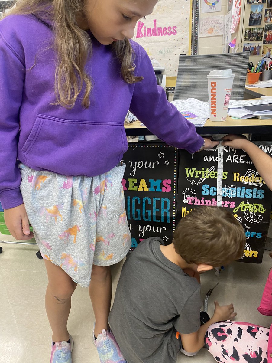 MeganGWCS's tweet photo. Math scavenger hunt #mathematicians #LincolnPrideWCS @warrenschools https://t.co/fDA9auIqiA