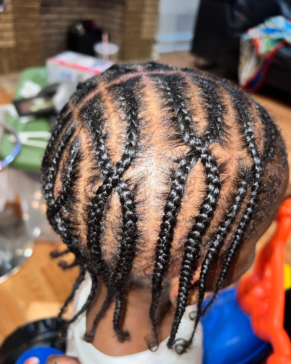 Hey! I do kids braids and I’m in Baltimore 🥰🤭 #kidbraider #baltimorebraider