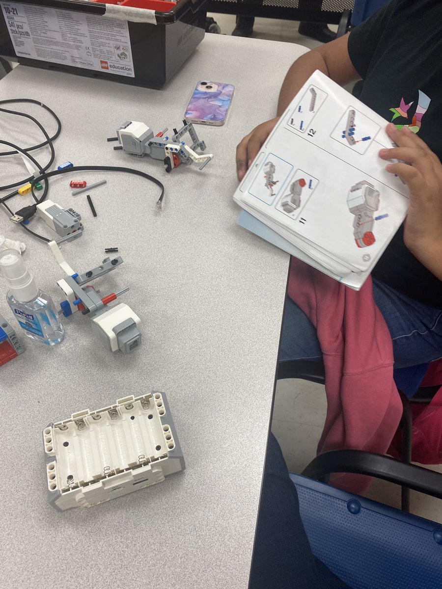 Alice Hill tweet media