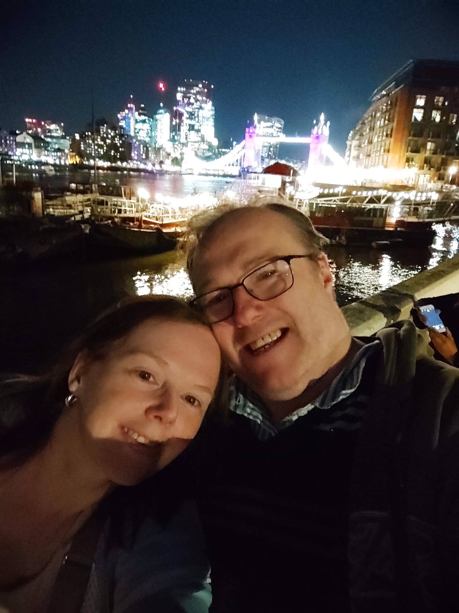 VicsMulligan's tweet photo. Well itโs been a crazy 48hours but what an experience to be part of a moment in history, thank you your majesty for your 70 years of service to this country #lyinginstatequeue https://t.co/ZdE96pjV38