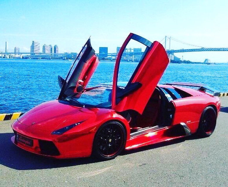 morohoshi_7777's tweet photo. ⭐️梅星号⭐️
#lamborghini #ランボルギーニ #morohoshi #諸星伸一 #fightingstar #ファイティングスター #fsbk #カスタム #スワロフスキー #swarovski #tokyo #japan https://t.co/jDnvGpfOsV