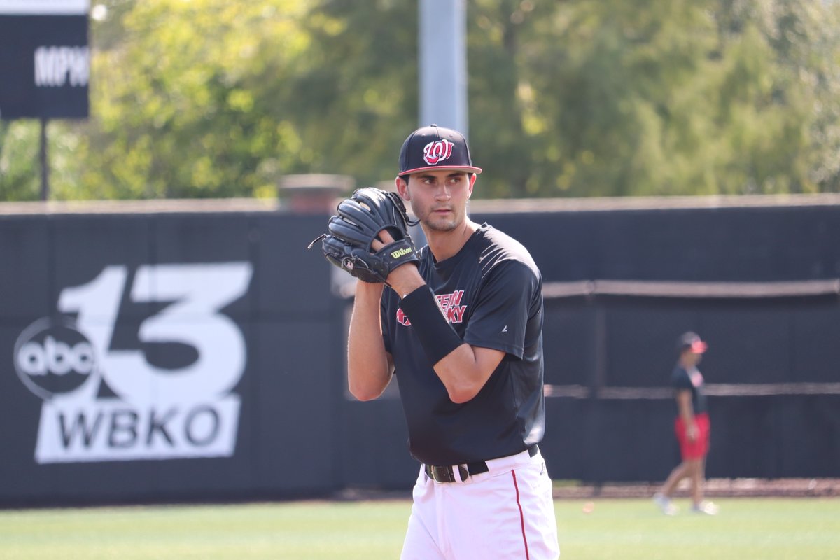 WKU_Baseball's tweet photo. 𝙈𝙀𝙀𝙏 𝙏𝙃𝙀 𝙉𝙀𝙒 𝙂𝙐𝙔𝙎 😎 (vol. 3)

2⃣1⃣ Elliott Rossell ➡️ @elliottrossell7
1⃣1⃣ Aaron Lewis ➡️ @aaronlew_
4⃣2⃣ Bryson Arnette ➡️ @Arnette42bryson
9⃣ Dawson Hall
 
#GoTops | 📄 https://t.co/v6pxlGJSKZ https://t.co/EqzacCSb0s