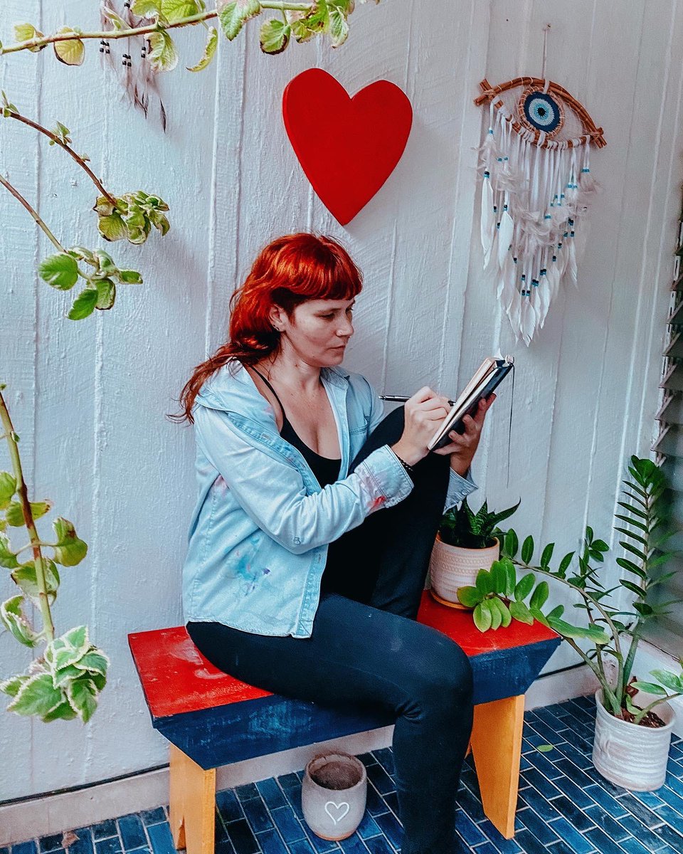 BeartePR's tweet image. ¡Convirtiendo lo que siento en arte! 💖
Hoy me dediqué a aprovechar la luz del día para expresarme a través del arte. Hoy plasmo en mi sketchbook lo que siento. También, doy gracias por tan hermosa naturaleza que me rodea. 

¡Somos fuertes! ¡Nos volvemos a levantar!

#arteesvida