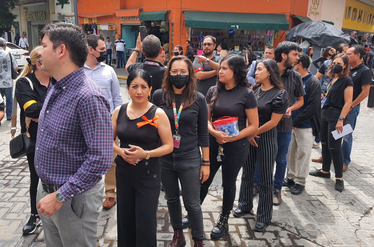 MiguelZarateH's tweet photo. Este día se realizó un macrosimulacro 🔊 en toda la ciudad, que fue muy importante para prepararnos para el temblor que ocurrió minutos después; recordemos que la prevención es la mejor herramienta para saber reaccionar ante las emergencias. 🚒

@PCYBOMGDL @GuadalajaraGob https://t.co/60RhWtL4AQ
