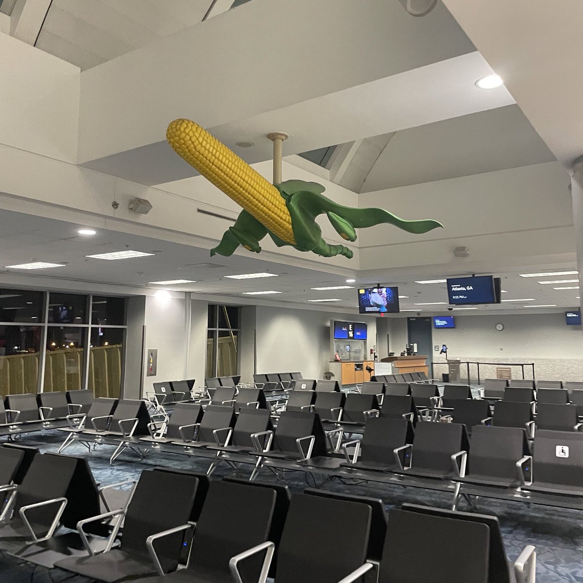 theadamcrouch's tweet photo. Extremely concerning artwork(?) at the Atlanta Airport https://t.co/kU3HJ08pDJ