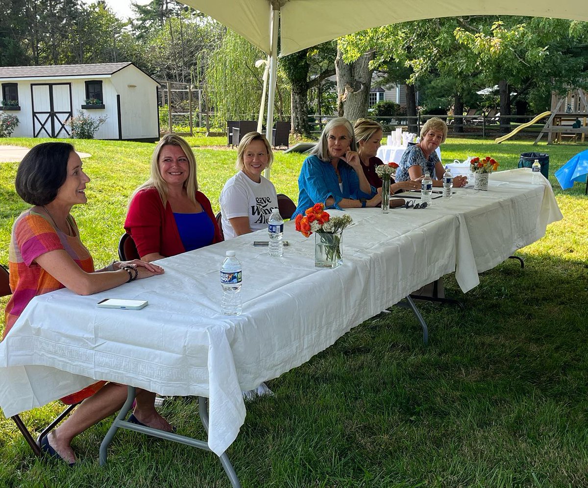 Yesterday, I had the honor to join a group of powerful women to discuss how important this upcoming election is in regard to protecting our reproductive rights here in Pennsylvania. Thank you to <a href="/MadeleineDean/">Madeleine Dean</a> for organizing the event and thank you to @RepKClark for joining us!