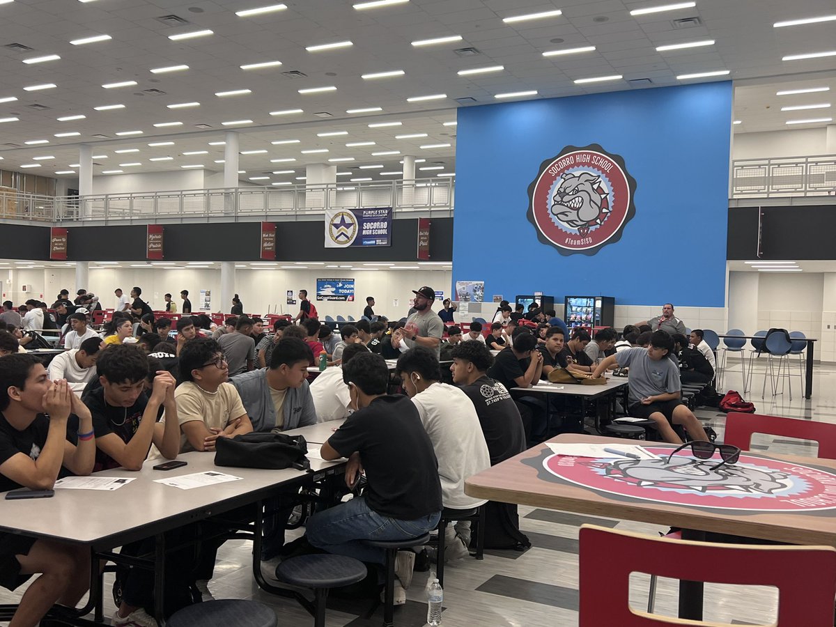 Our DC Coach Lewis presenting our character lesson for the week! EXECUTE!! #MDF