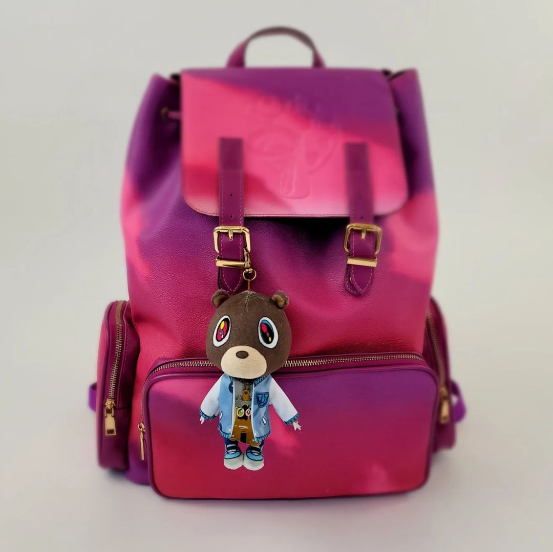 GreDeeArts's tweet photo. 🚨GRADUATION 🐻 KEYCHAIN PRE-ORDER🚨 Sat. Sept. 24th (1pm EST) - Mon. Sept. 26th (1pm EST)! https://t.co/ISteM12JRt #GREDEEArts | #graduationbear #plushiesofinstagram #plushies #kanyewest #plushtoys #reels #plushielove #plushie #kanyebear #artislife #art #gredee #handmade https://t.co/RTC3MYSlp5