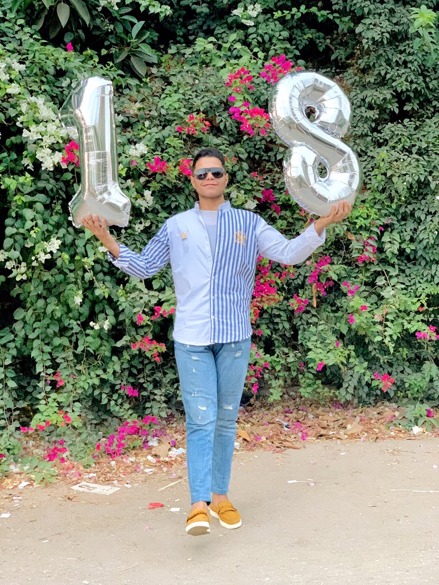 abood2013457287's tweet photo. Birthday 🥳🎂🤍 https://t.co/RFlvTUcghX