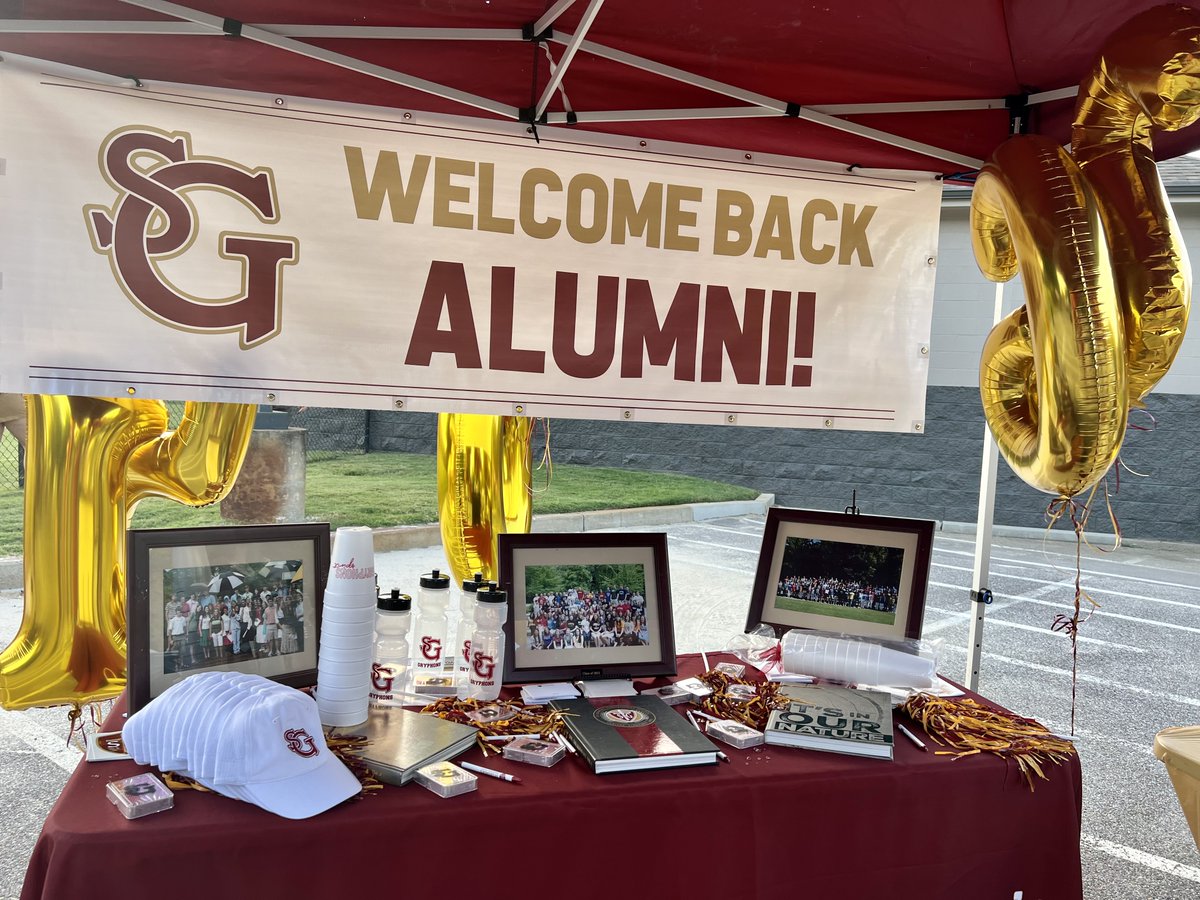 SGISGryphons's tweet image. What a wonderful, whirlwind week for St. George’s! Combining Spirit Week, Homecoming, our second all-school tailgate of the year and Alumni Reunions for the classes of 2007, 2012 and 2017 was a great way to celebrate our community.