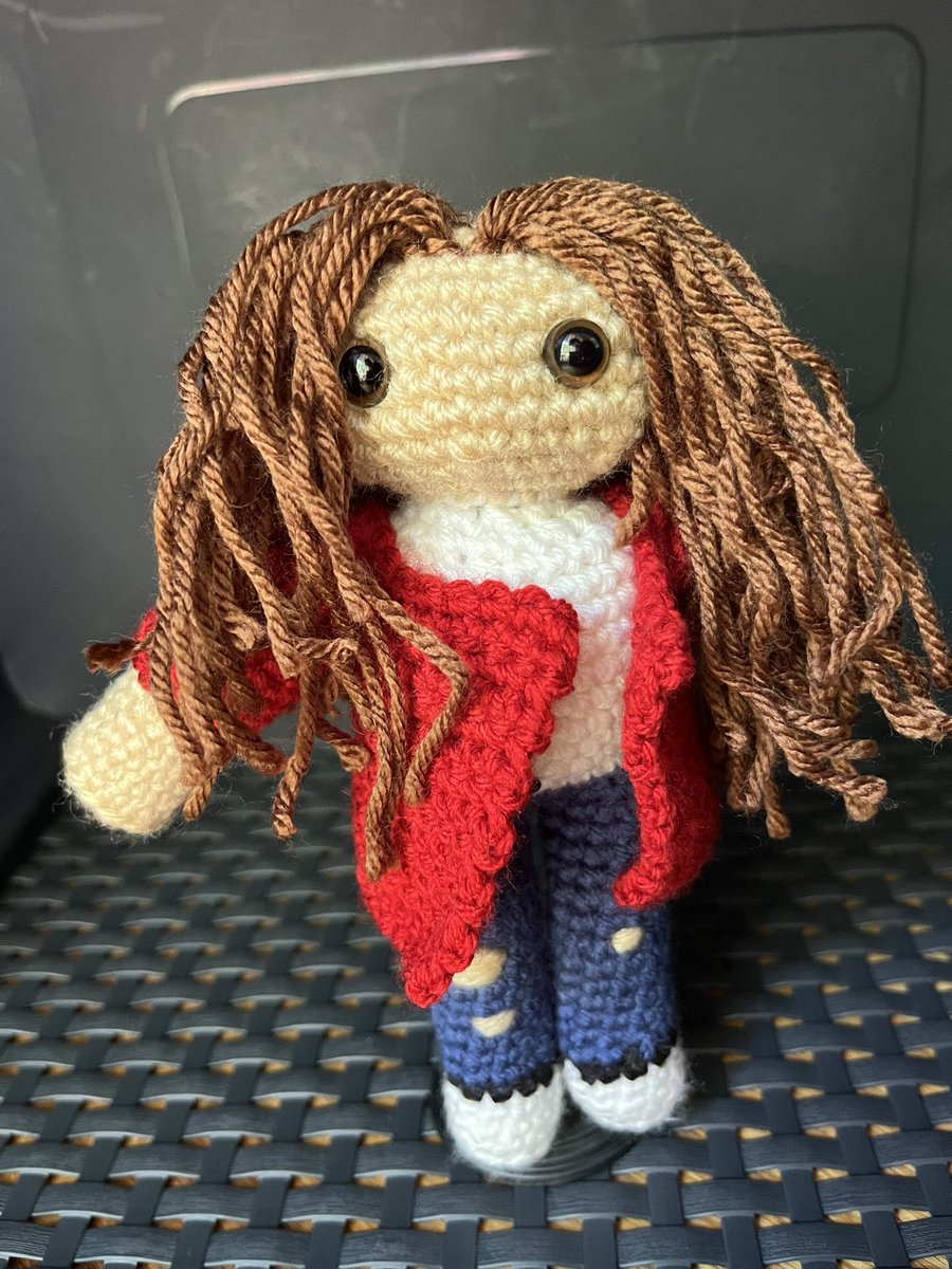 panda_crochet's tweet photo. I crocheted one of my best friends their Minecraft skin for their birthday! https://t.co/pz7NUqSWkC