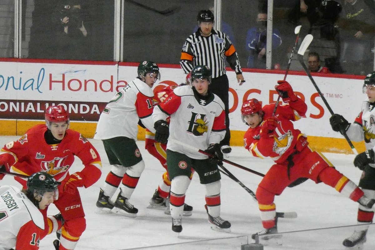 AMHPhotos2018's tweet photo. Game photos: Halifax Mooseheads vs. Baie-Comeau Drakkar Apr 23, 2022 #halifaxmooseheads #baiecomeaudrakkar #gomoosego #qmjhl #chl #scotiabankcentre #halifaxphotographer #ccmhockey #discoverhalifax #sportsphotography #panasoniclumix #amhphotos https://t.co/I9Qkxd44wr