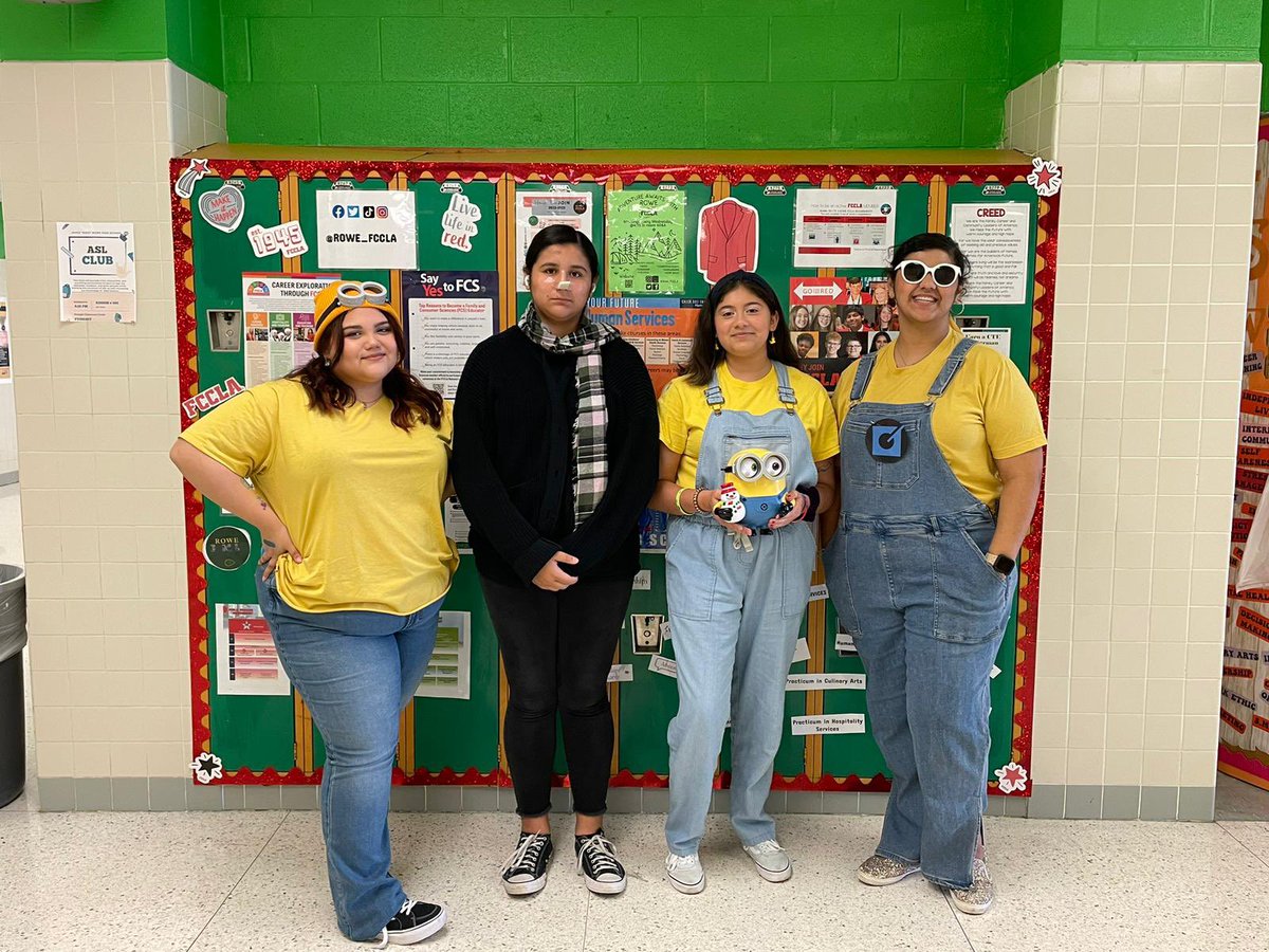 fcs_m_garza's tweet photo. @Rowe006 Hoco Week Day 1: Minion Monday!๐ #RoweFCS #WarriorNation @fcs_r_jimenez https://t.co/Uty2P6VcDZ