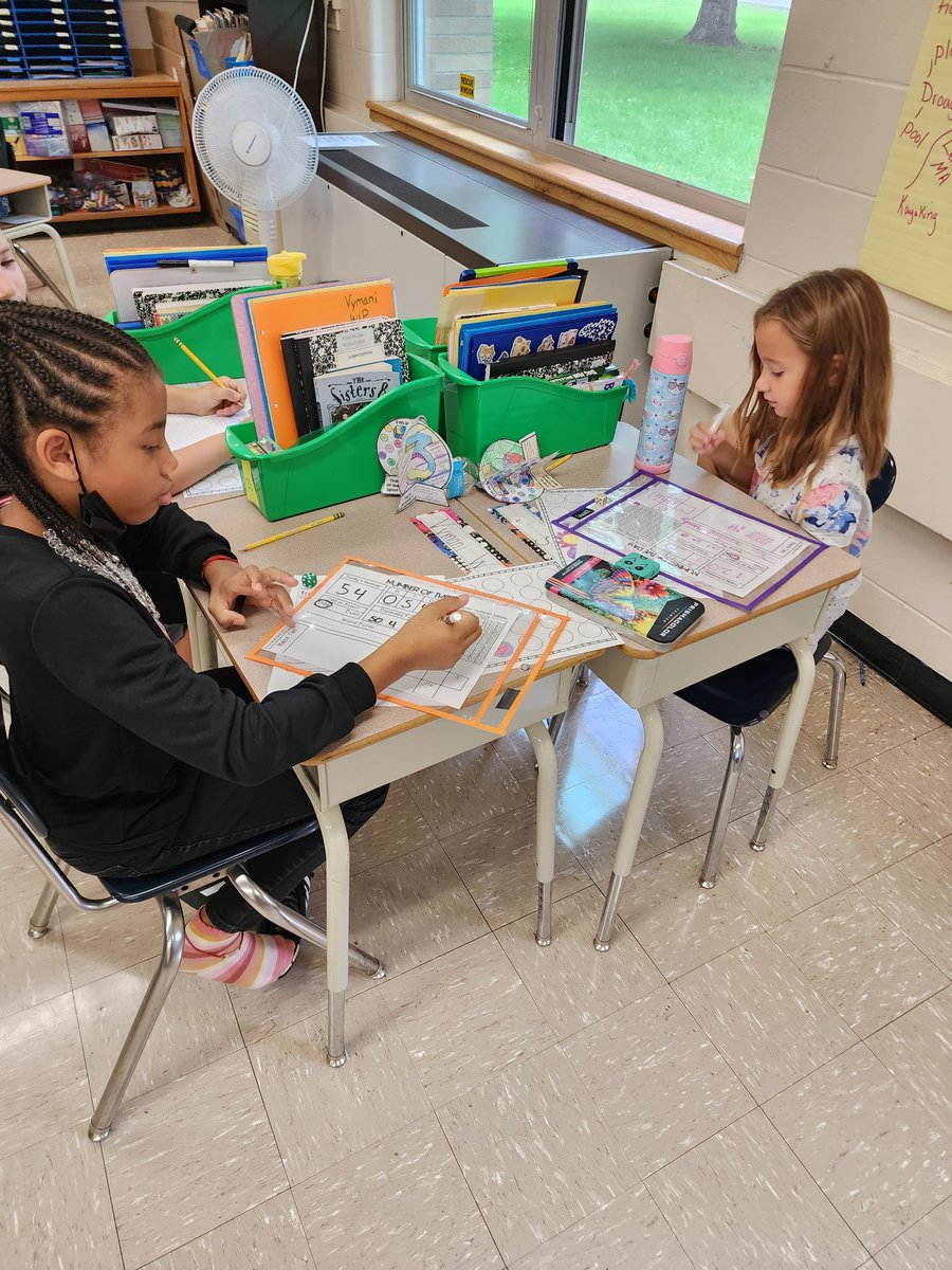 Mrs Evert tweet media