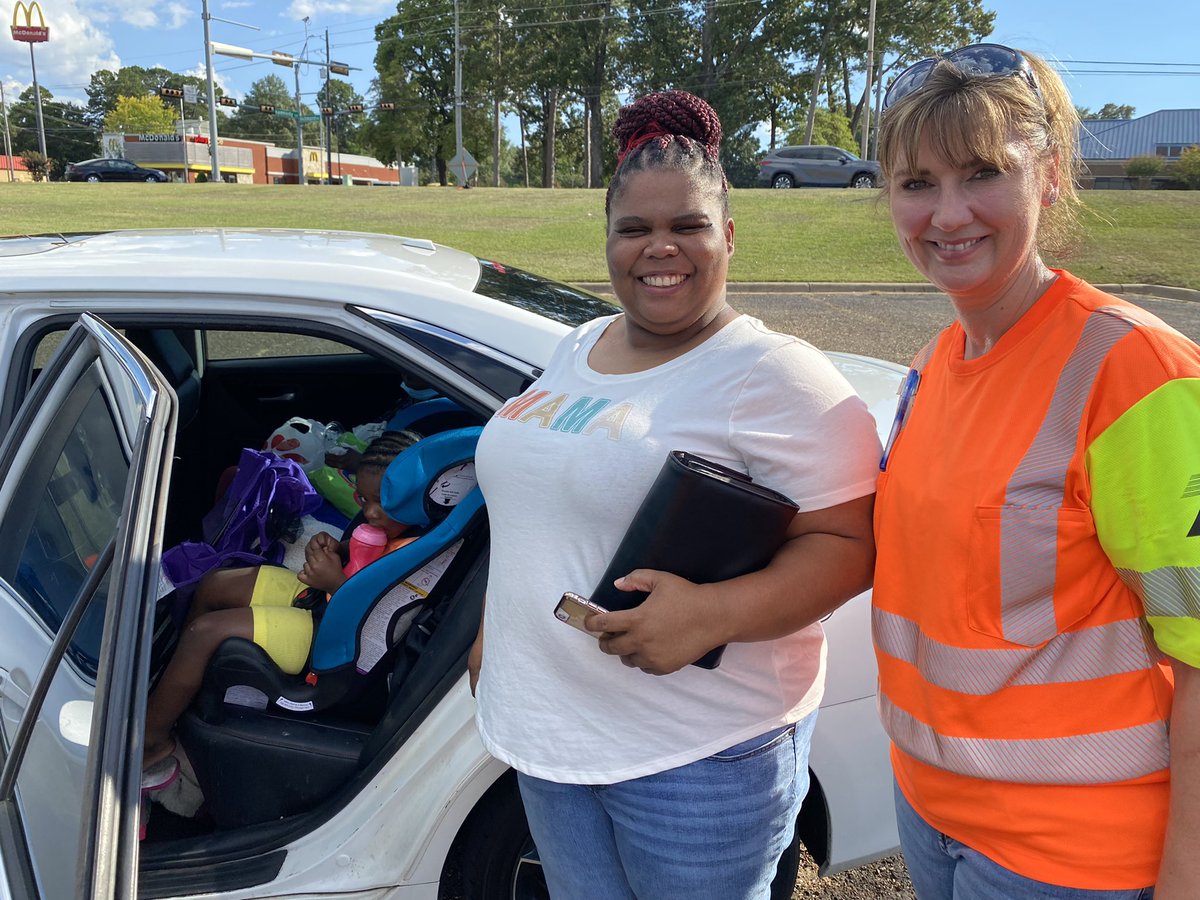 TxDOTAtlanta's tweet photo. We’re out at Central Mall in Texarkana with the Bowie Co. Sheriff checking car seats!
Come see us, we’re here until 6p #TxDOT #SaveMewithaSeat https://t.co/wJphrq76f4