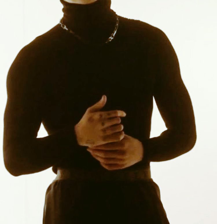 the waist                                       the belt