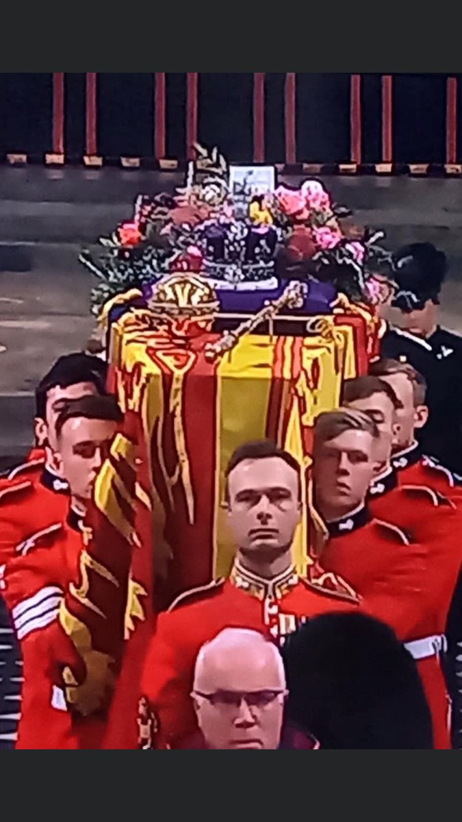 Juliew110's tweet photo. #feelingproud #theseguys ❤️🇬🇧🇬🇧❤️ https://t.co/JuSY6vfBJ9