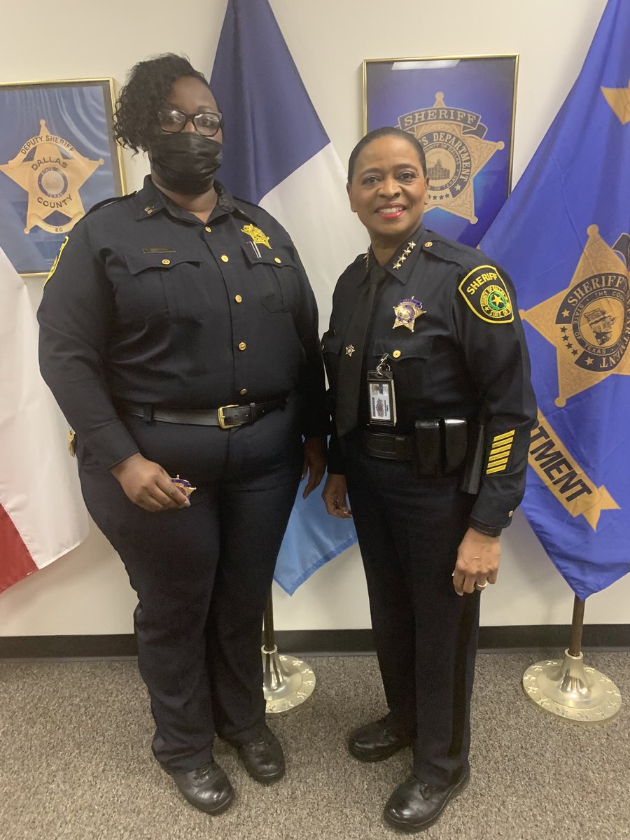 The Dallas Sheriff’s Office would like to congratulate our new Assistant Chief Deputy Debra Williams! She brings with her 21 years of detentions experience and will oversee Inmate Housing in our Detentions Resource Division. #NewChief