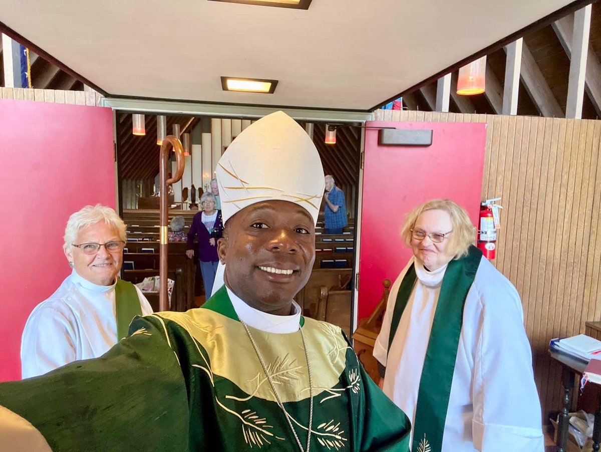 diocesemo's tweet photo. What a glorious weekend! ❤️
Congratulations to Bishop Paula E Clark!
Great visitation with the people of St. John & St. James.
Celebrated the life and legacy of the Rev. Emery Washington, with the Convocation in #diocesemo #DioMO #episcopalchurch #jesusmovement #GetToKnowDioMO https://t.co/O2zLNUFOa6