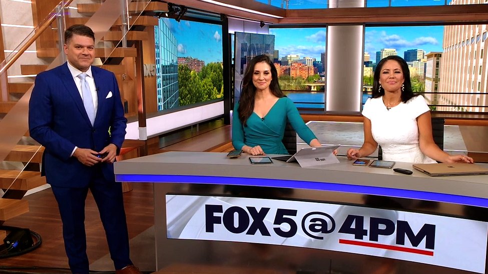 Morgan_Cody_1's tweet photo. Good evening to the @fox5dc anchors tonight. @ShirinRajaee @OhMyGOFF @caitlinrothfox5 @LokayFOX5 @gwenfox5dc #ladiesrule https://t.co/9NQEl2vu26