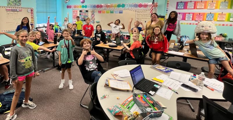 mambrinosteam's tweet photo. Celebrating Constitution Week at Mambrino! Mrs. McGowan reads a portion of the Constitution on our daily morning announcements, and then before dismissal each homeroom competes in trivia questions! ❤️🤍💙

Congrats to Miss Swaim’s 4th grade class! Day 1 winners! @granburyisd https://t.co/d50R22cKVb