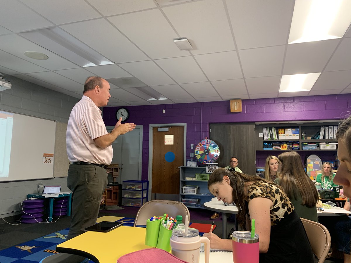 MrsGarrettNKC's tweet photo. Great day to learn with @Mattglover123 today!   Lots of great conferring ideas!  Thank you @SmithvilleSD    @palmeram!  #WintheDayWarriors #warriorscreate @MapleWarriors https://t.co/2seaJcKyg1