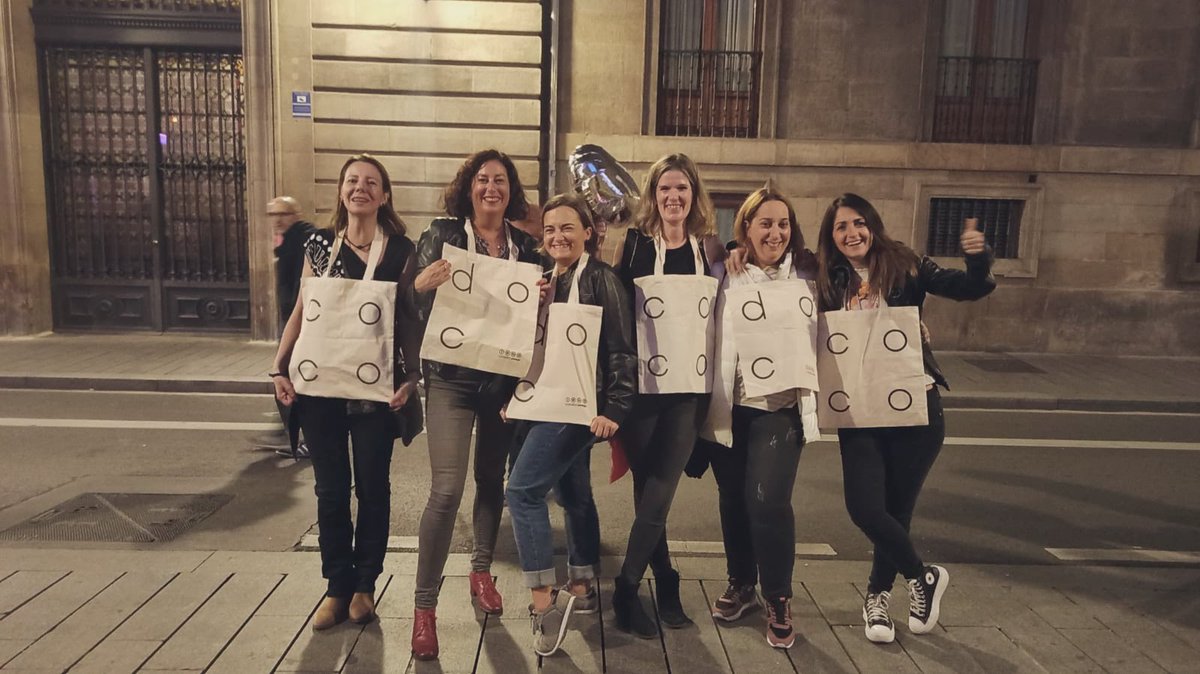 _cocodoc's tweet image. …y luego hay gente que brilla con luz propia… 💡 🌟 💖 
Gracias a cocofans del mundo por vuestra confianza. ☺️🥰☺️

#cocodocpsicología 
#psicólogasvitoria 
#vitoriagasteiz 
#ursulinas75
#lunes 
#monday