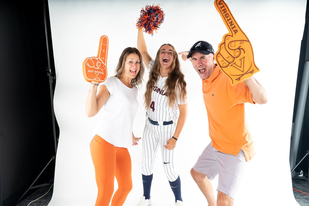 Guess Hoo is a Cavalier 🧡⚔️💙!!
<a href="/UVASoftball/">Virginia Softball</a> #Wahoowa🥎🔥