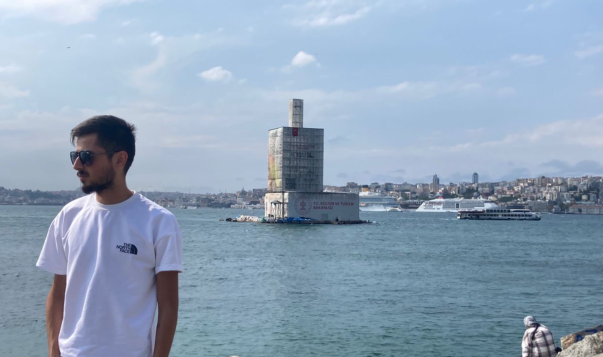 Açıklaması olmayan fotoğraf.
#KızKulesi