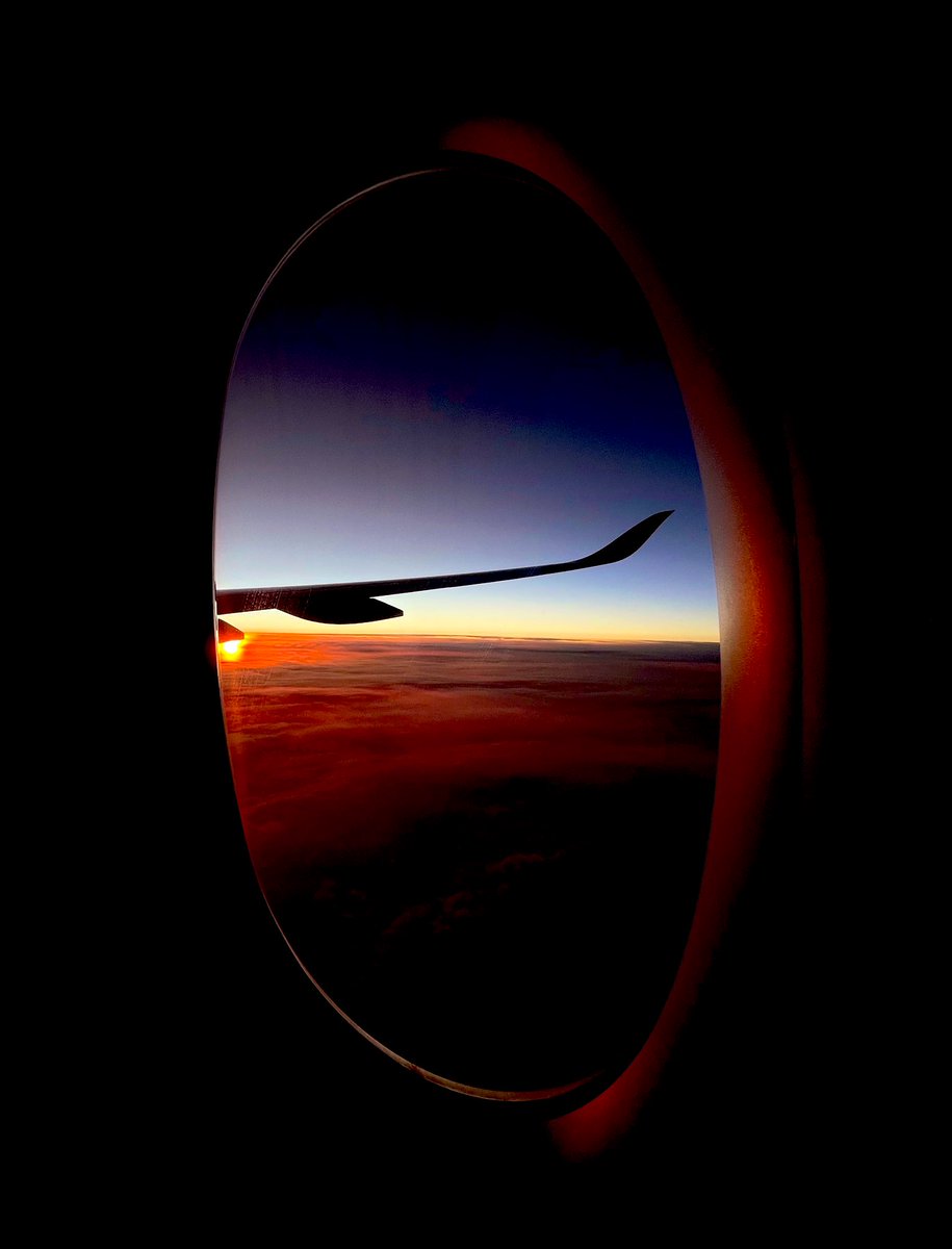 asadtrip's tweet photo. If you fly into the sunset (west) at around 1000mph you’ll enjoy the golden hour (🌅) for as long as you chase the sunset.

Whereas 🌅 lasts ~1hr, on my transatlantic flight home, I witnessed it stretch over 5 hours. A perpetual sunset. https://t.co/pREs1ZLiSJ