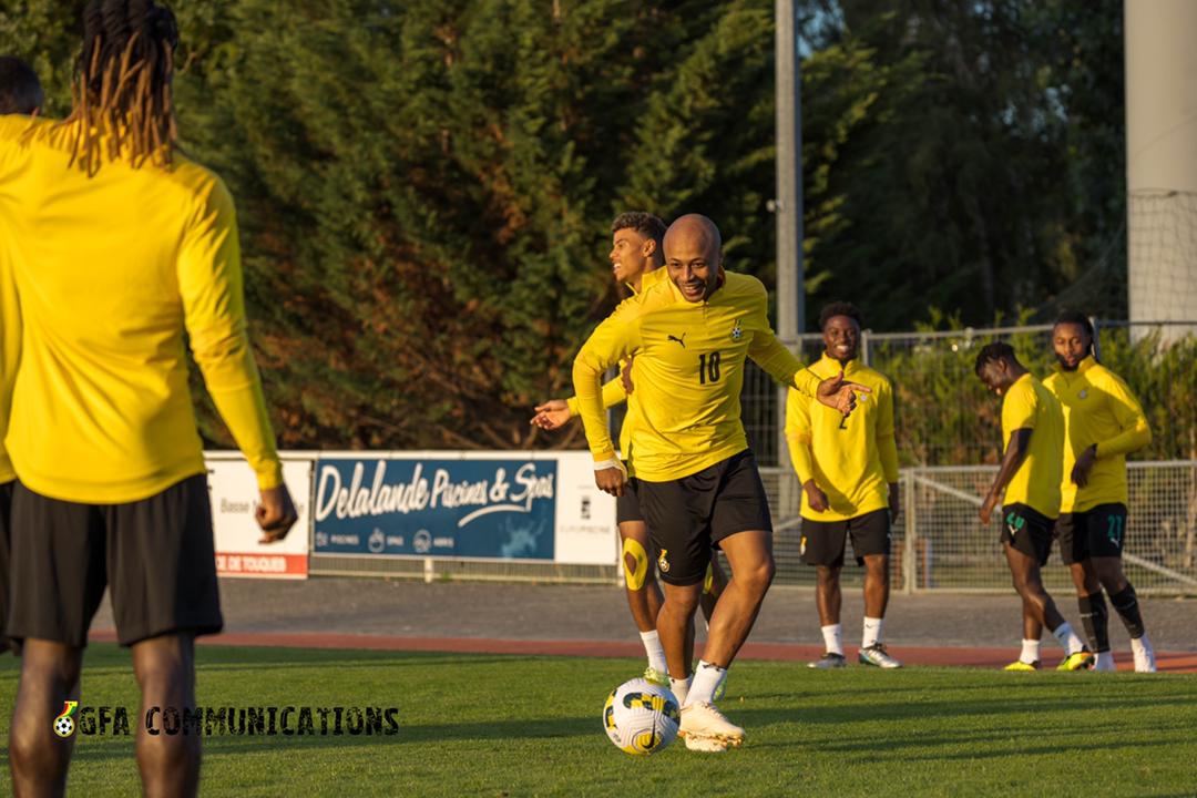 GhanaBlackstars's tweet photo. First Training Session 🤗

#BlackStars | #BringBackTheLove https://t.co/9J2wX2afAY