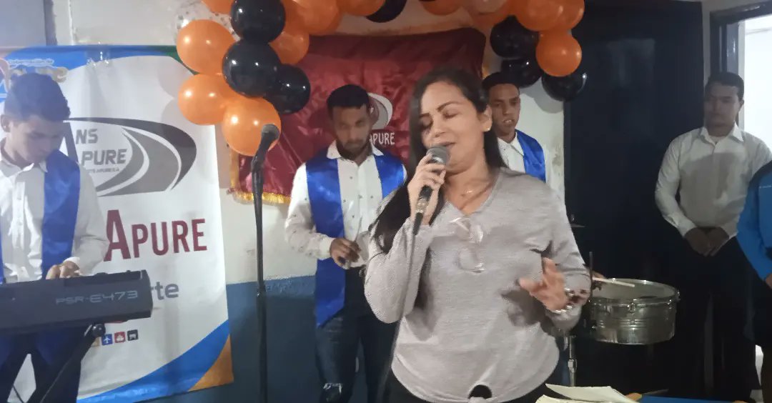 Transapurecta's tweet photo. #GobiernoDeSoluciones
Trans Apure dio inicio a celebración de Semana Aniversaria con Culto de Acción de Gracias y Mega Jornada  Asistencial.@NicolasMaduro
@drodriven2
@TransporteGobVe @rvaraguayan @NestorLReverol @payvoficial @eduardopiate2 @OscarDeLasRedes @Prensa_ApureGob https://t.co/oRn0jpa61g