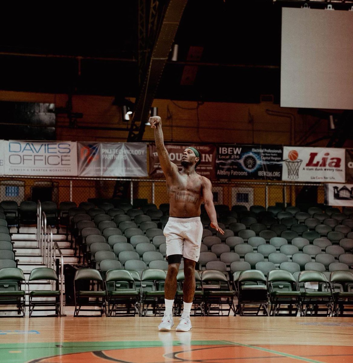 Davon Dillard tweet media