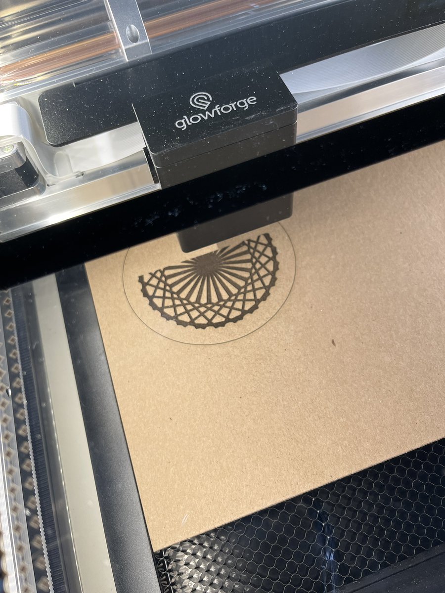 MsHaughs's tweet photo. Running a test on @glowforge in preparation for next 5th grade #CSed unit. Ss will code geometry art in @scratch then download designs for etching on laser cutter. Liking the looks of this already! #MakerEd #csk8 #elemcode https://t.co/RHqGbNutby