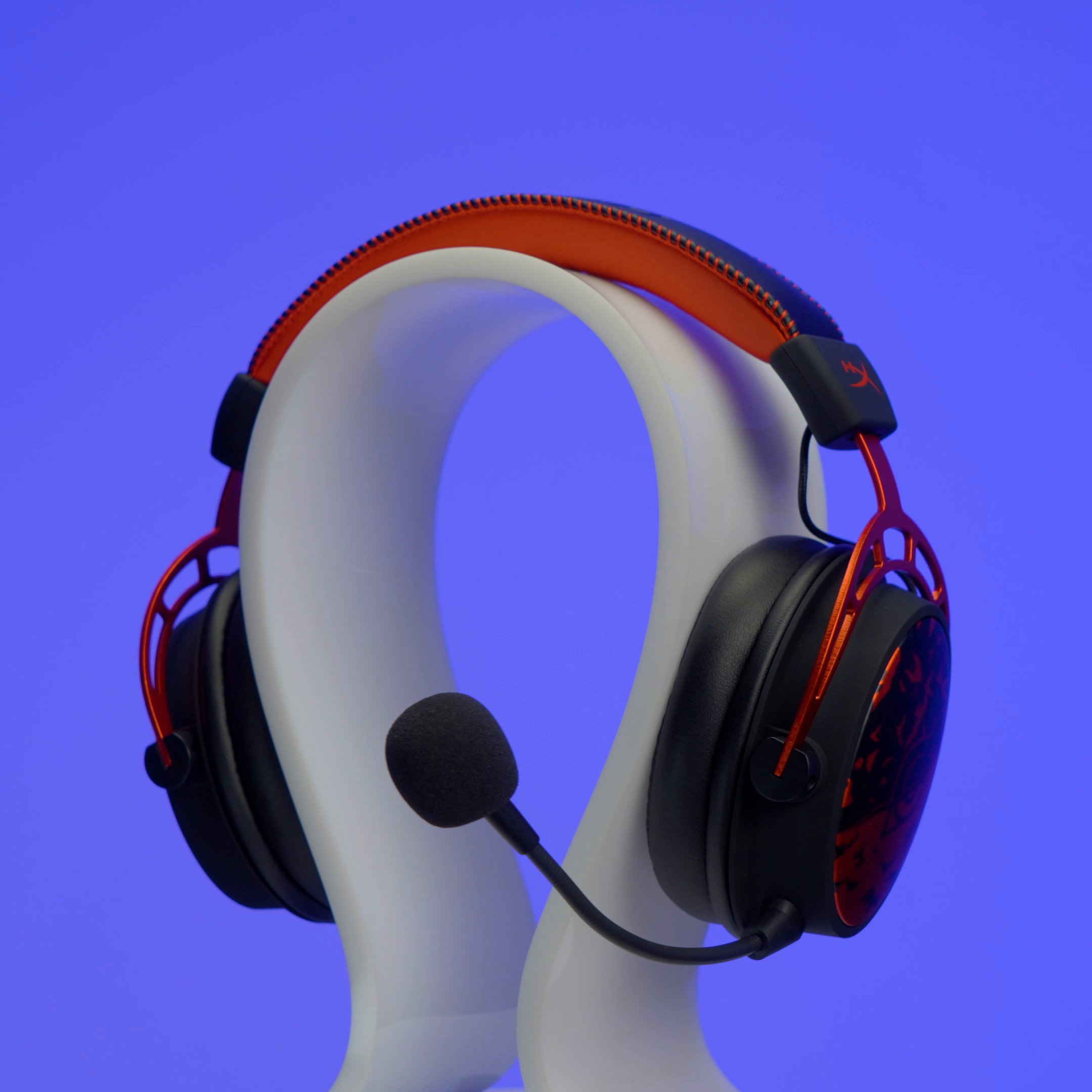 HyperX turns 20 🍰🎉 on Twitter 😬😬" / Twitter