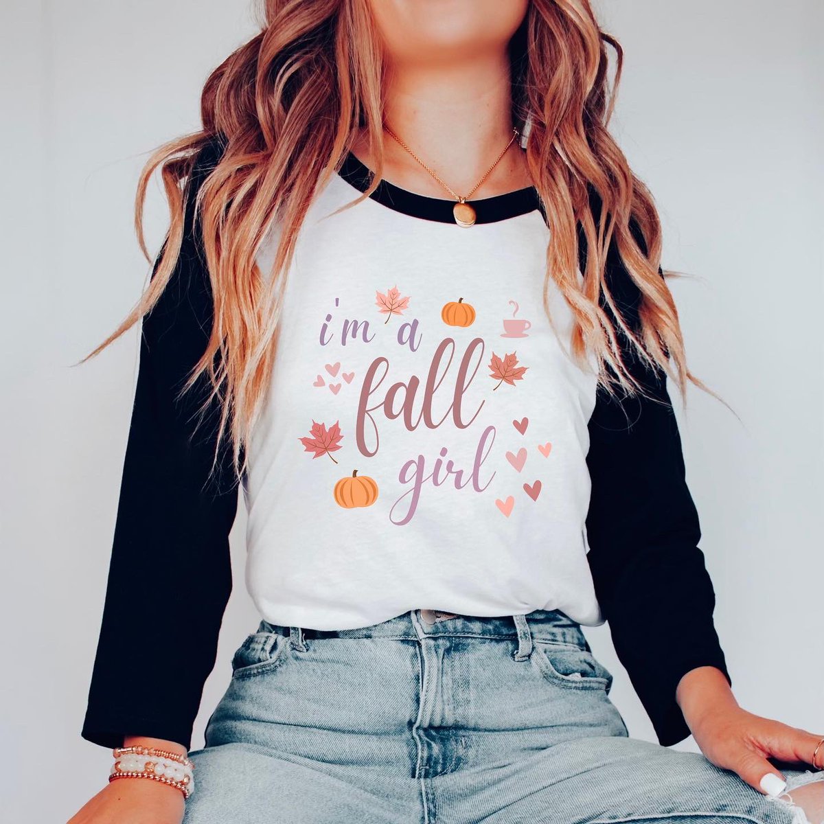 heroesdesigns's tweet photo. This is for the Fall Girls like me who make this magical season their entire personality this time of year 😍🤍🍁 Shop this artistic design at the link below!!! 🍂 #fallfashion #Fallstyle 

https://t.co/Jg7mVhsMIg https://t.co/4YxccIU0qb