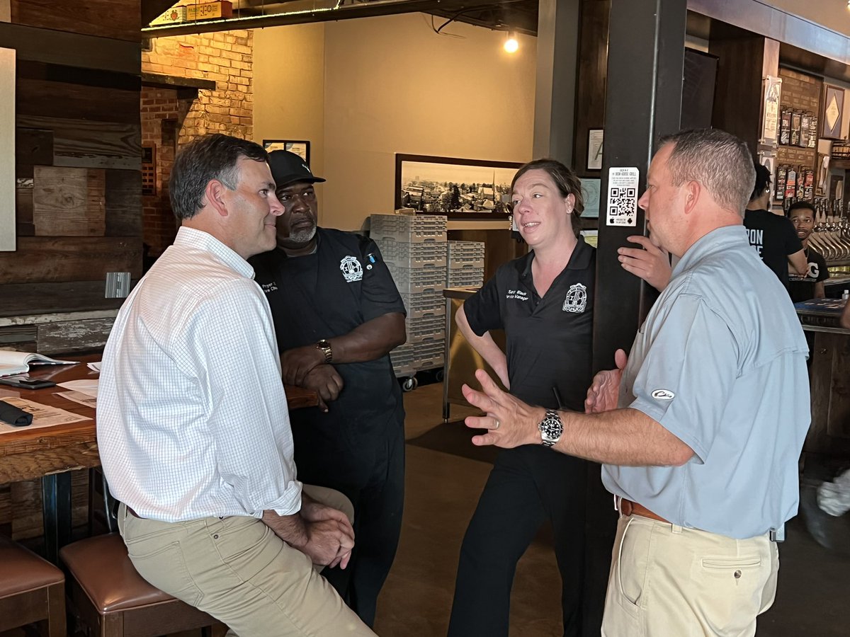 MichaelWatsonMS's tweet photo. #HappeningNow Wrapping up the day at Iron Horse Grill. Enjoyed visiting with my friends and looking forward to Chef Pierre’s fajitas! 👌🏻
#CityWithSoulOpen https://t.co/8eRYYbGIW9