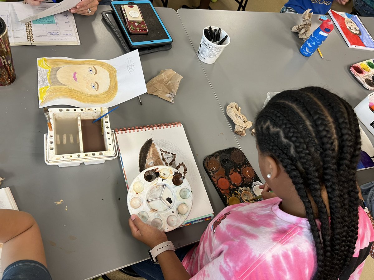 Carly Solberg tweet media