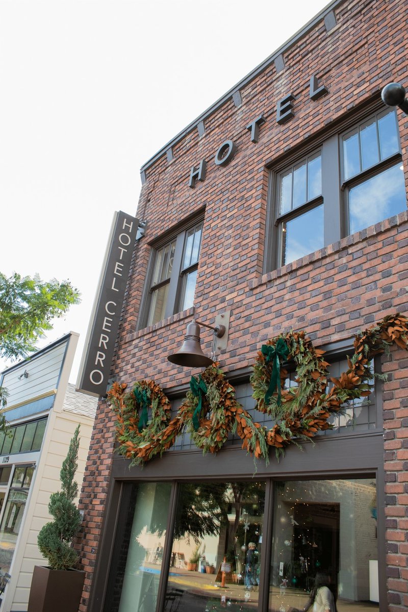 Planning a corporate holiday party? Let us be your host. ✨⁠
⁠
Our team is making decisions easy, with menus designed to fit your vision &amp; budget. ⁠
⁠
Save 75% off our room rental if you reserve your event before Halloween! 

Submit an event request: bit.ly/3qN5t02